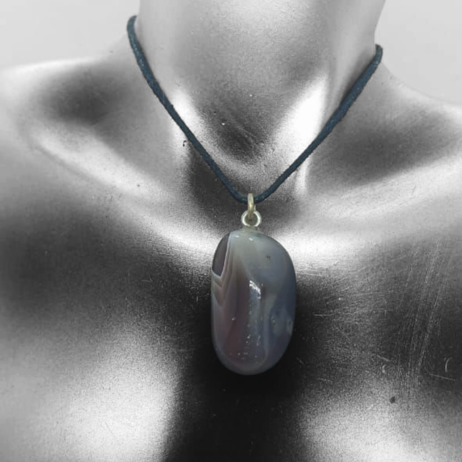 AGATE PENDANT NECKLACE