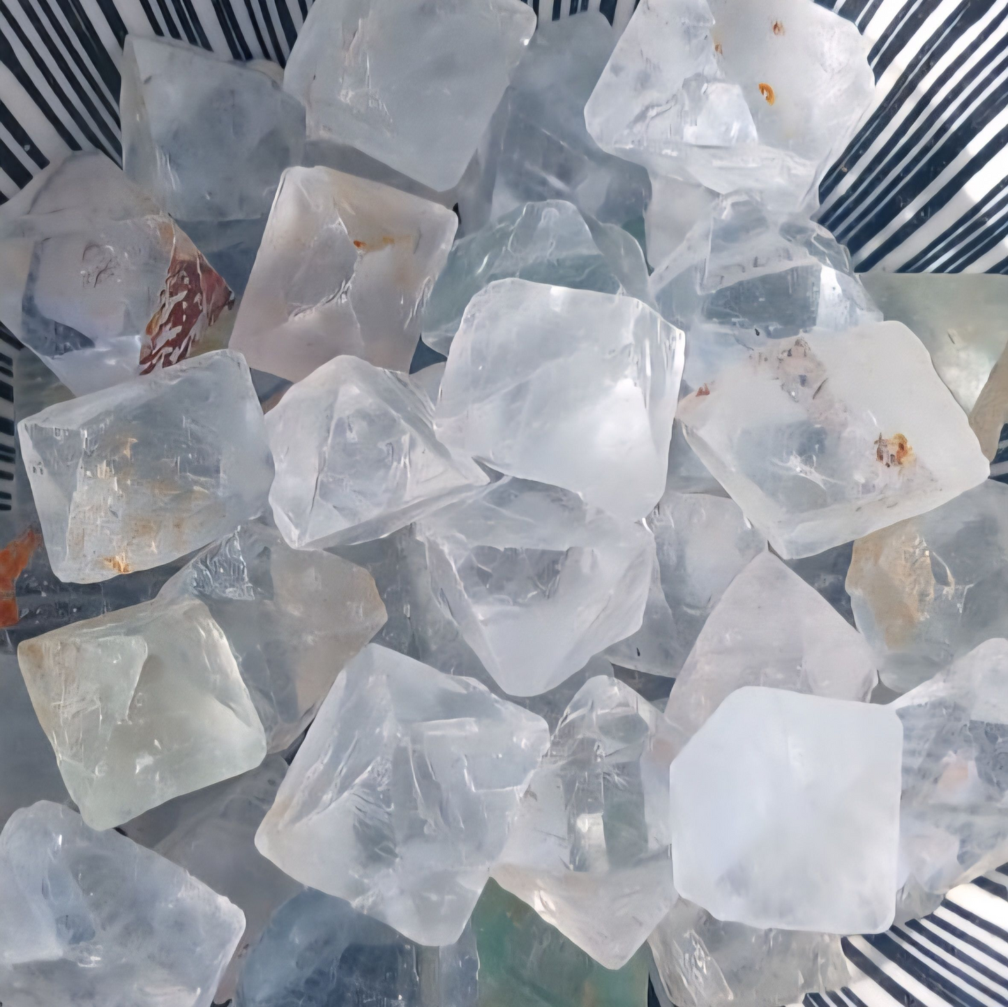 OCTAHEDRAL FLOURITE SML