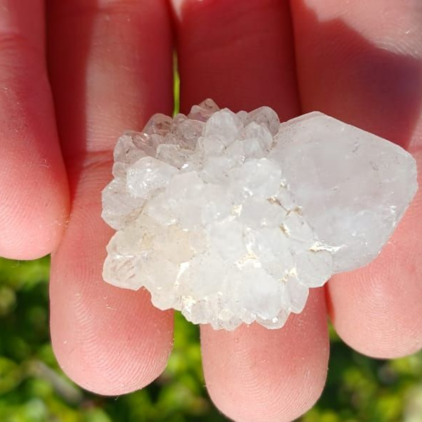 SPIRT QUARTZ CLUSTERS 2 - 5CM