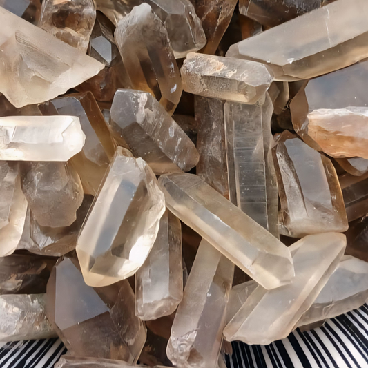 SMOKEY QUARTZ POINTS MADAGASCAR