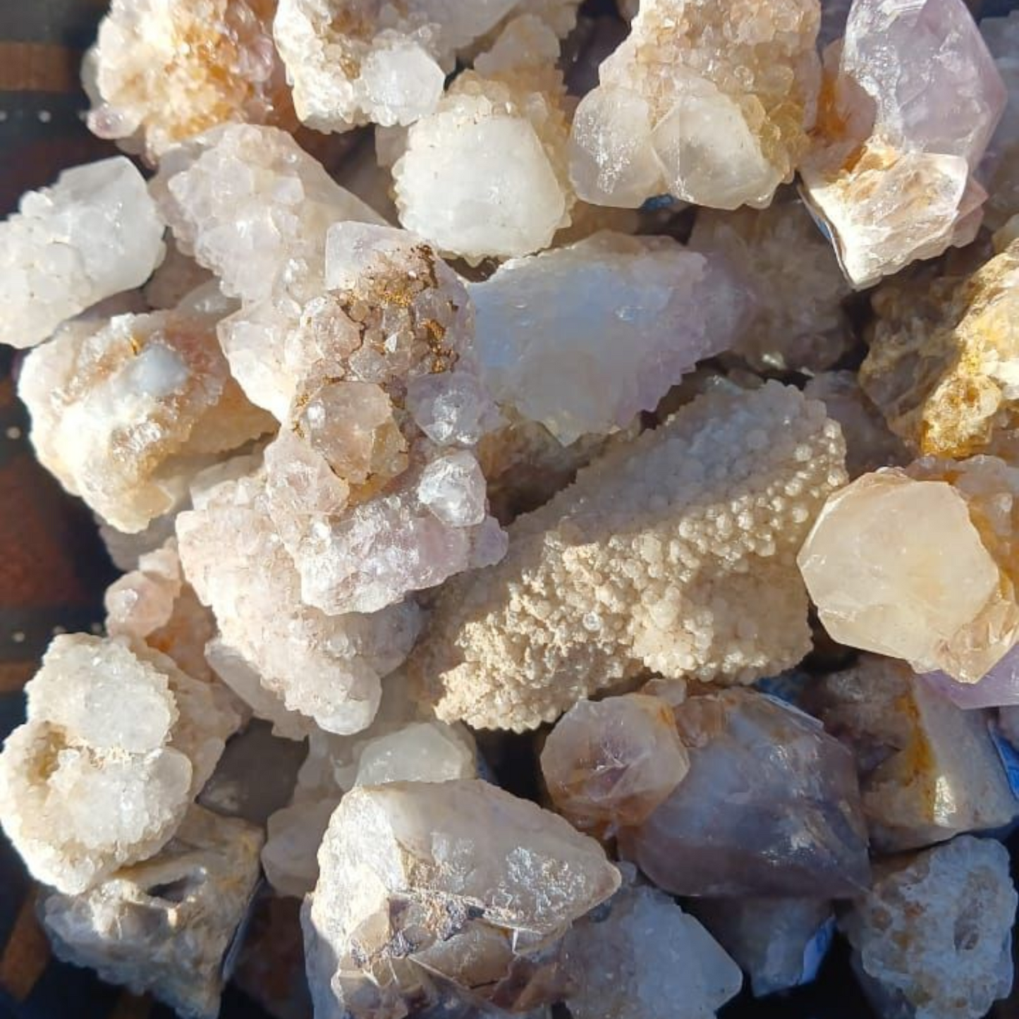 SPIRIT QUARTZ CLUSTER 4-7CM