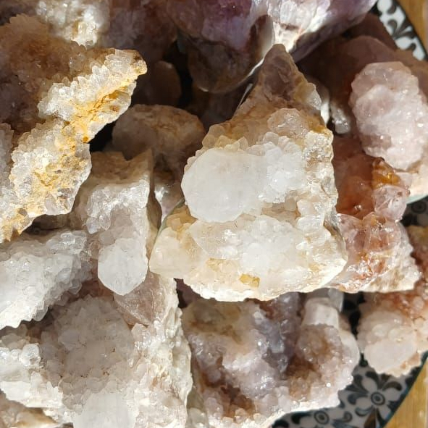 SPIRIT QUARTZ CLUSTER 4-7CM
