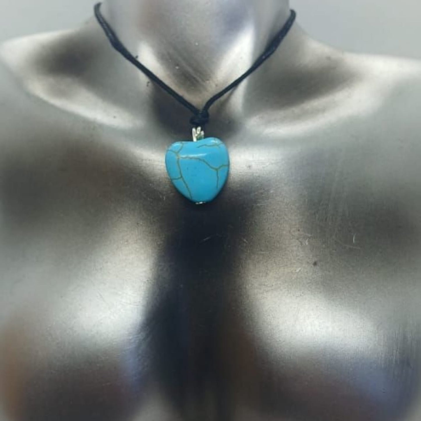 HOWLITE (IMITATION TURQOUISE) HEART PENDANT  NECKLACE