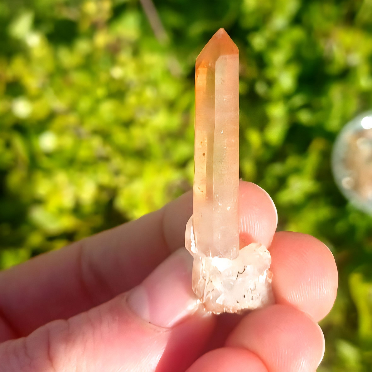 LITHIUM QUARTZ POINT SMALL