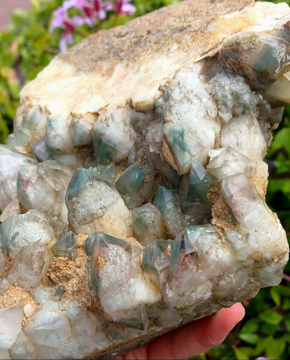QUARTZ WITH CHLORITE 14cm