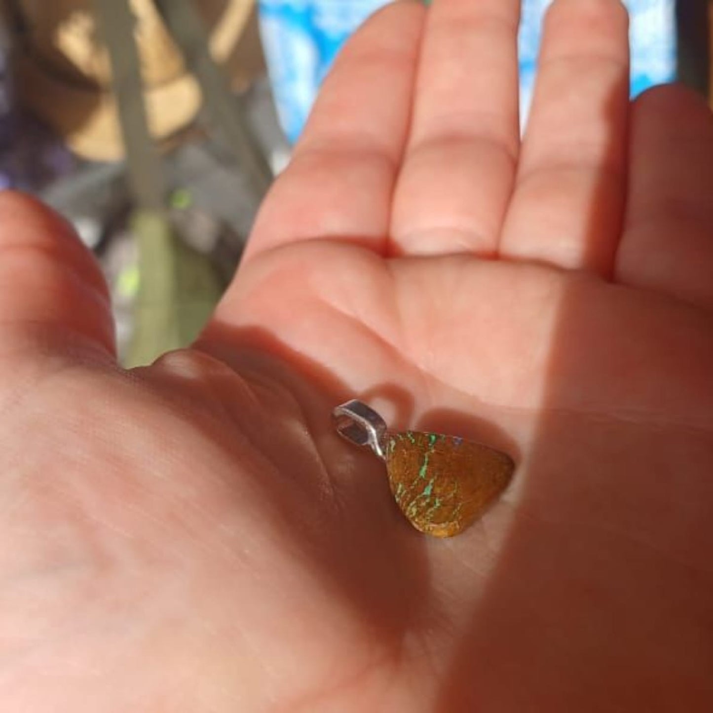 AUSTRALIAN BOULDER OPAL PENDANT 1,5cm