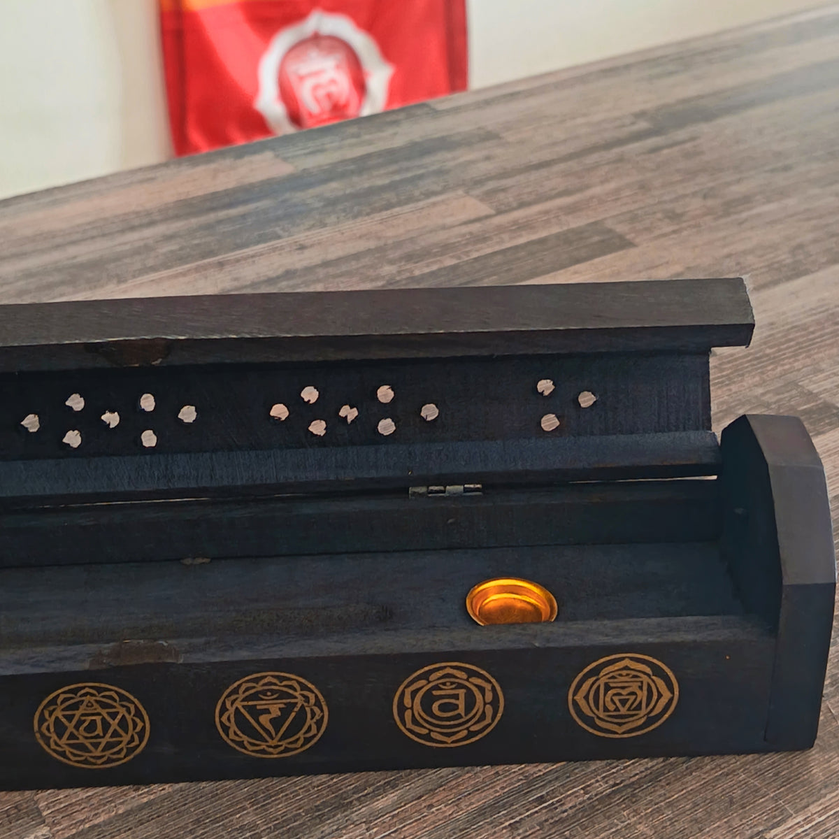ASH BOX BLACK WOODEN CHAKRA GOLDEN