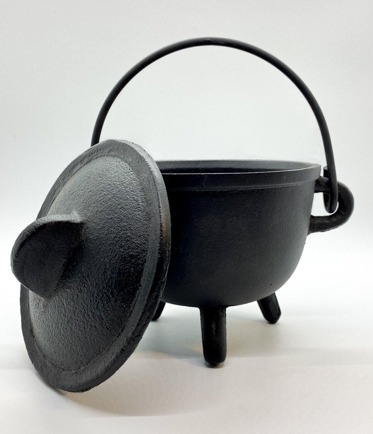 ROUND CAST IRON CAULDRON 