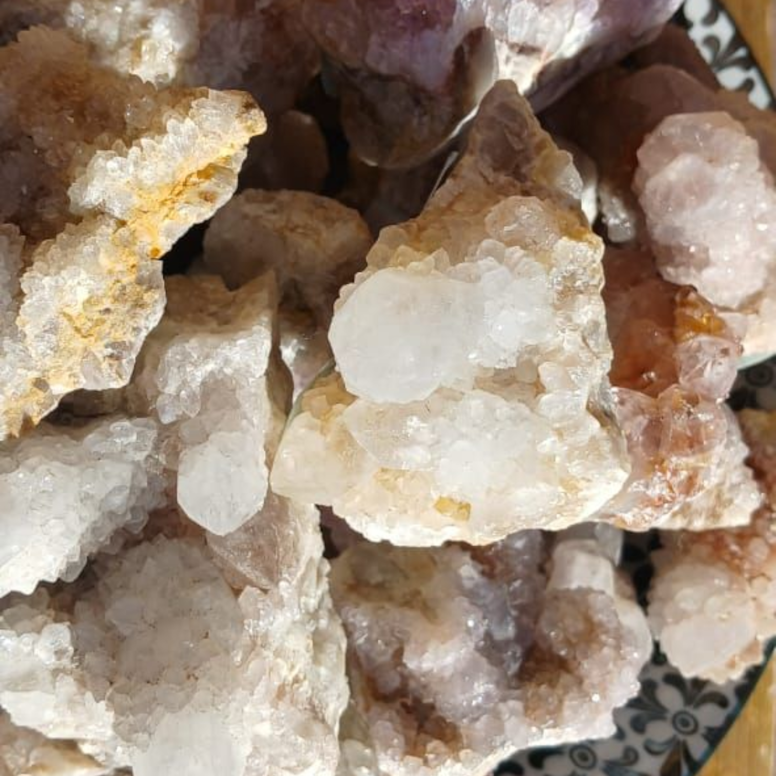 SPIRIT QUARTZ CLUSTER 4-7CM
