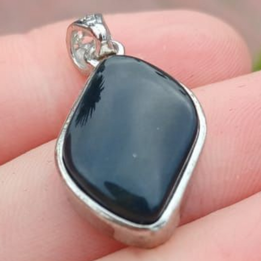 STERLING SILVER BLUE TIGERS EYE PENDANT 