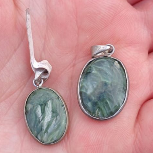 STERLING SILVER CRYSANTHEMUM STONE PENDANT 