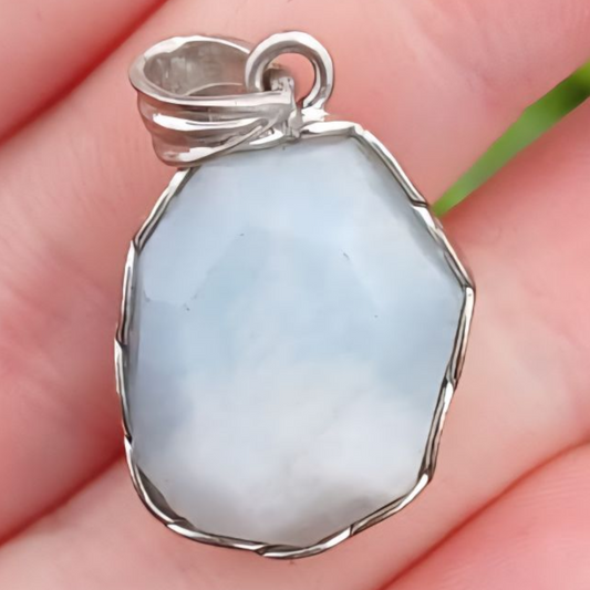 STERLING SILVER AQUAMARINE PENDANT 