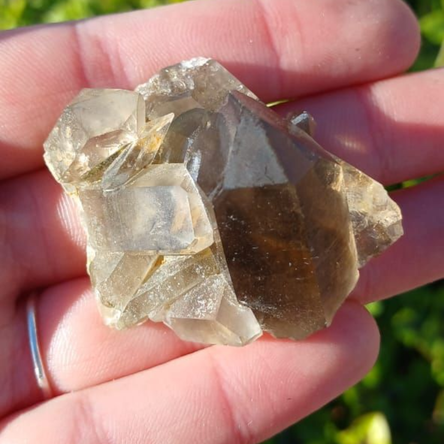 SMOKEY QUARTZ CLUSTERS 3-5CM