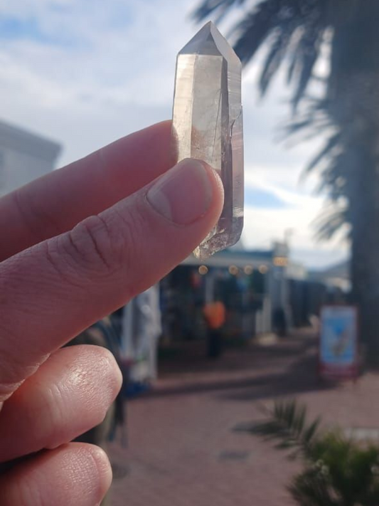 SMOKEY QUARTZ POINTS-ISIS 4-5CM