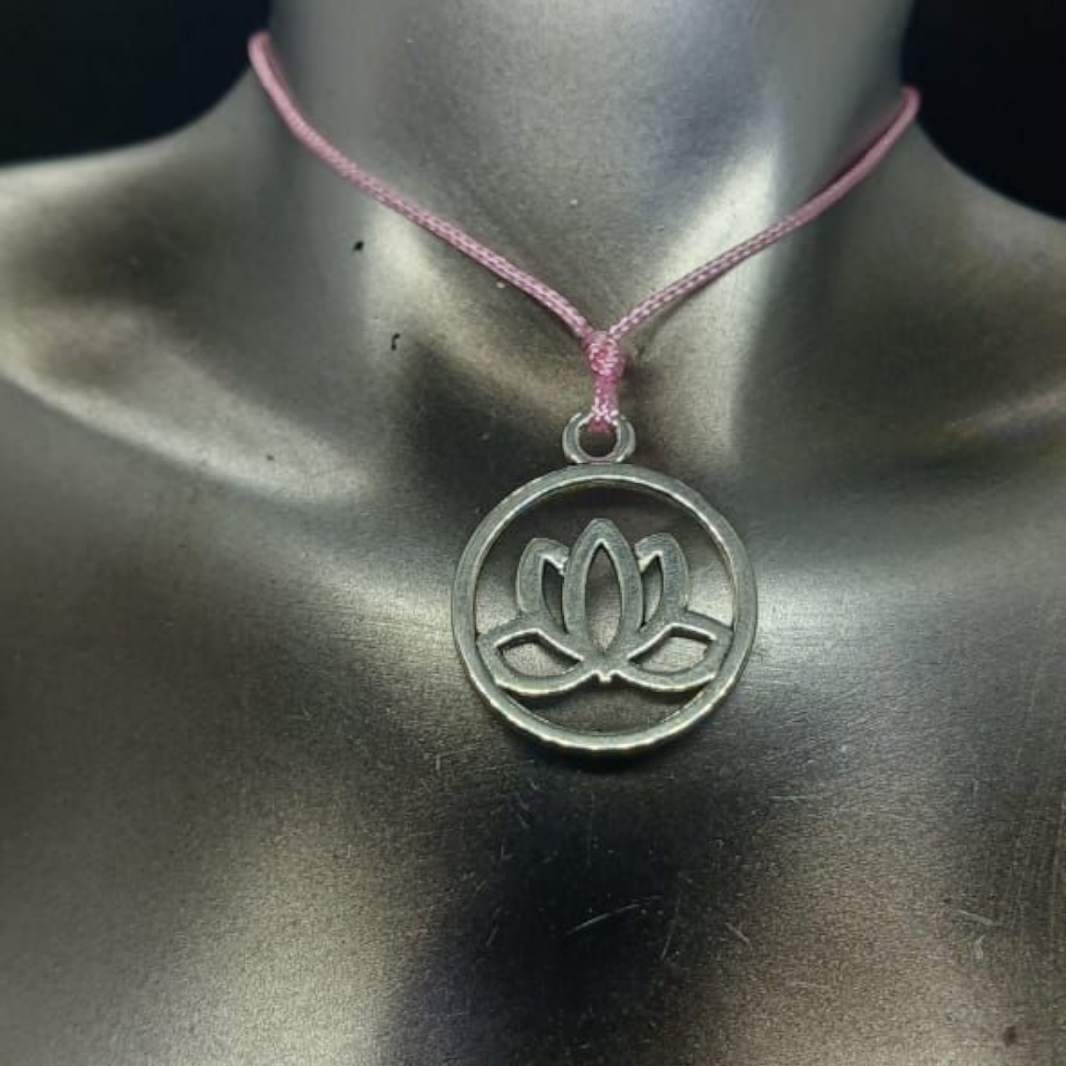 LOTUS NECKLACE 2cm