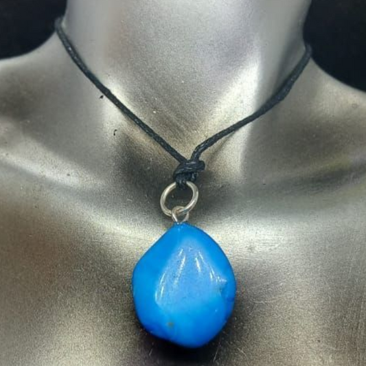 HOWLITE (IMITATION TURQUOISE) NECKLACE 