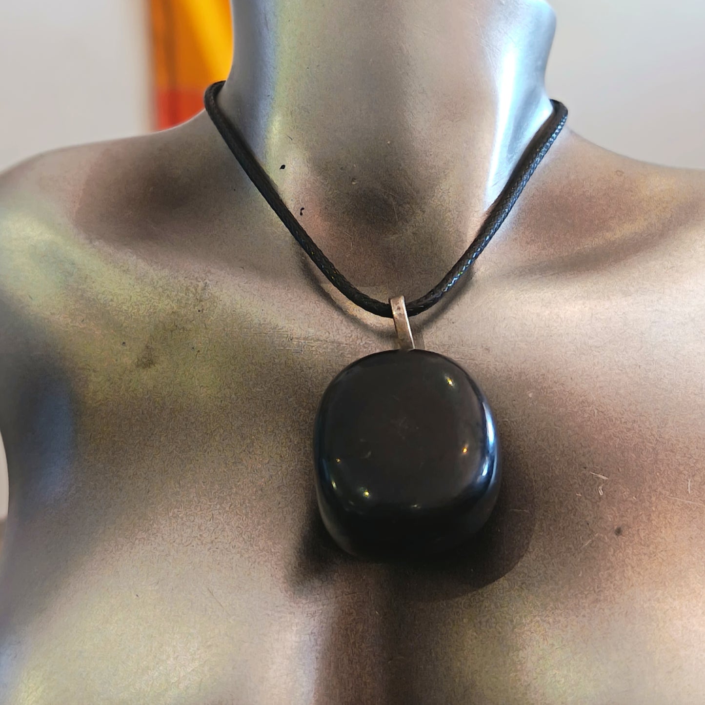 SHUNGITE PENDANT NECKLACE