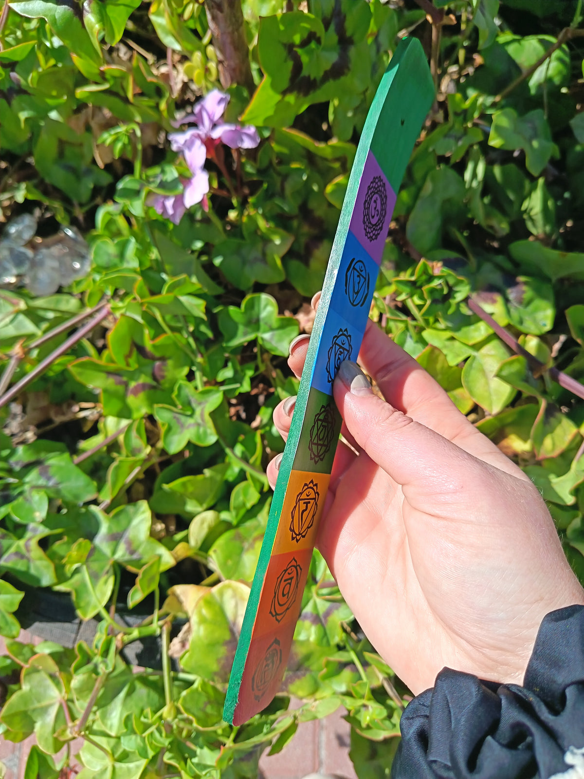 GREEN CHAKRA WOODEN INCENSE HOLDER